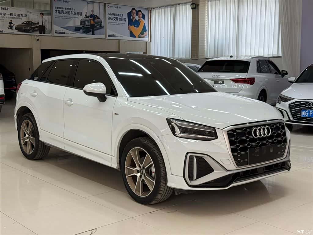 Audi Q2L, 2023 3