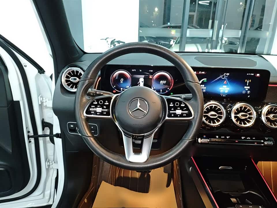 Mercedes-Benz GLB