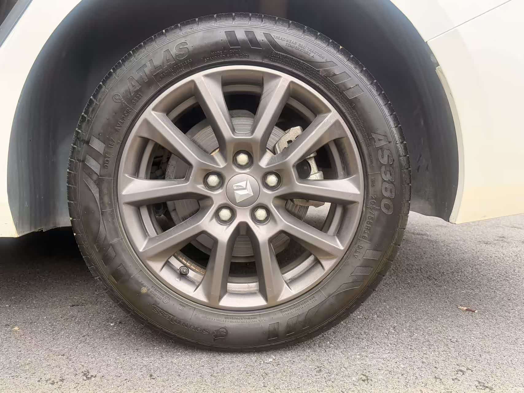 Wuling RC-5, 2022 8