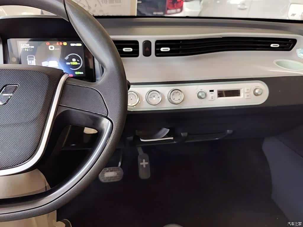 Wuling MINIEV, 2022 10