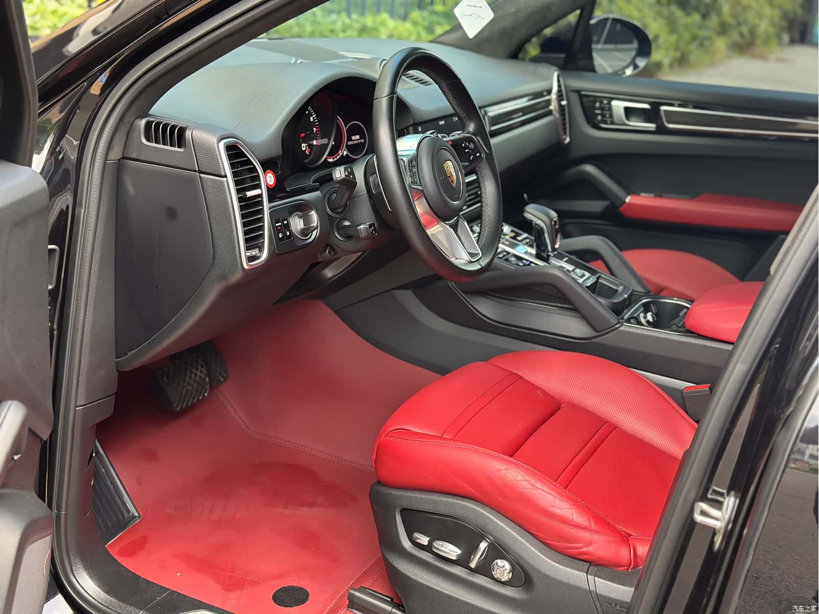 Porsche Cayenne, 2020 11