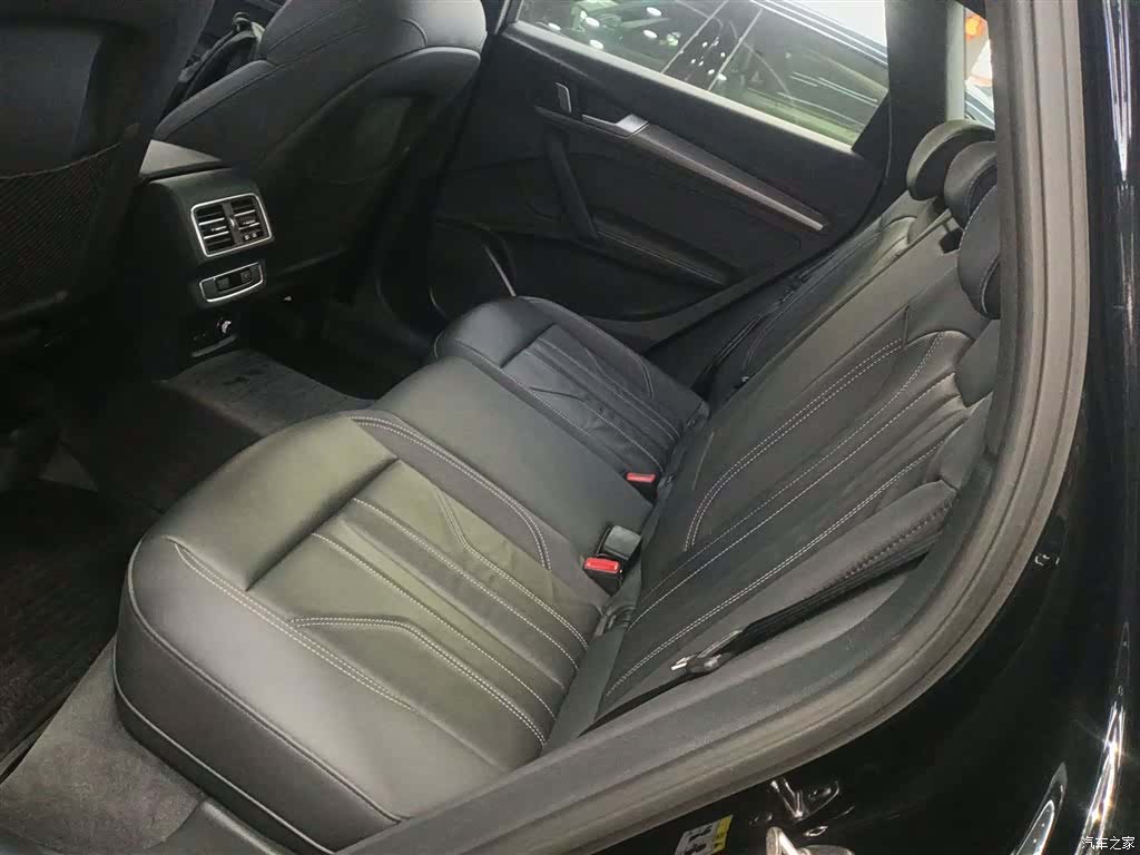 Audi Q5L, 2024 13