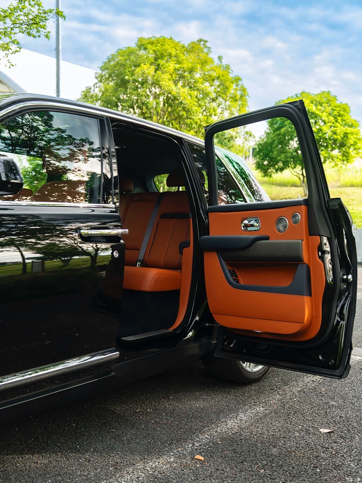 Rolls-Royce Cullinan, 2020 15