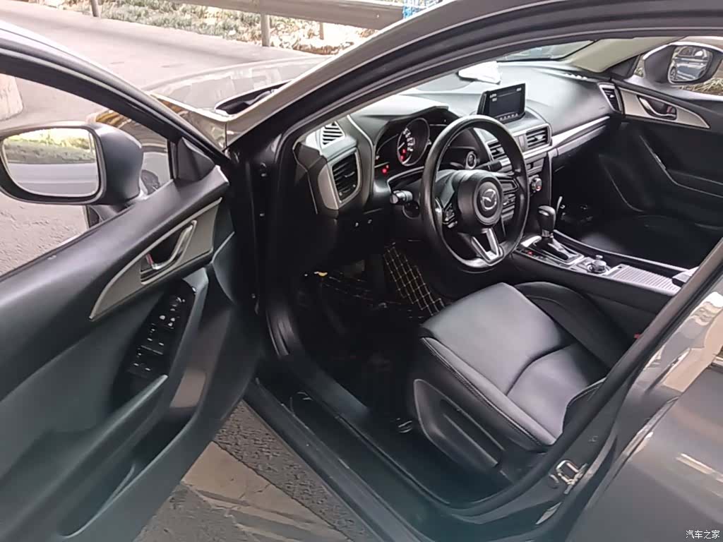 Mazda Mazda3, 2019 16