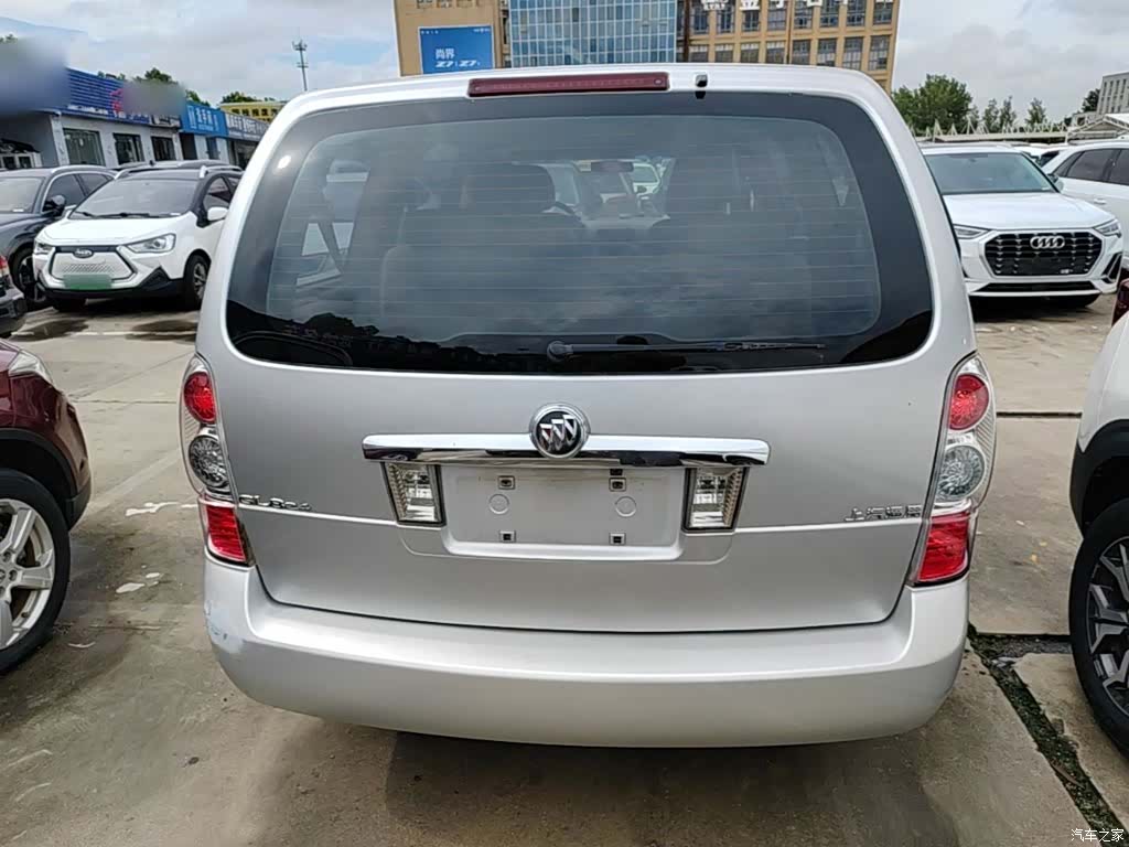 Buick GL8, 2016 6