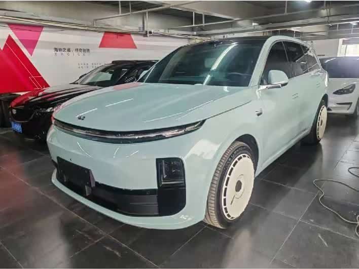 Li Auto L6