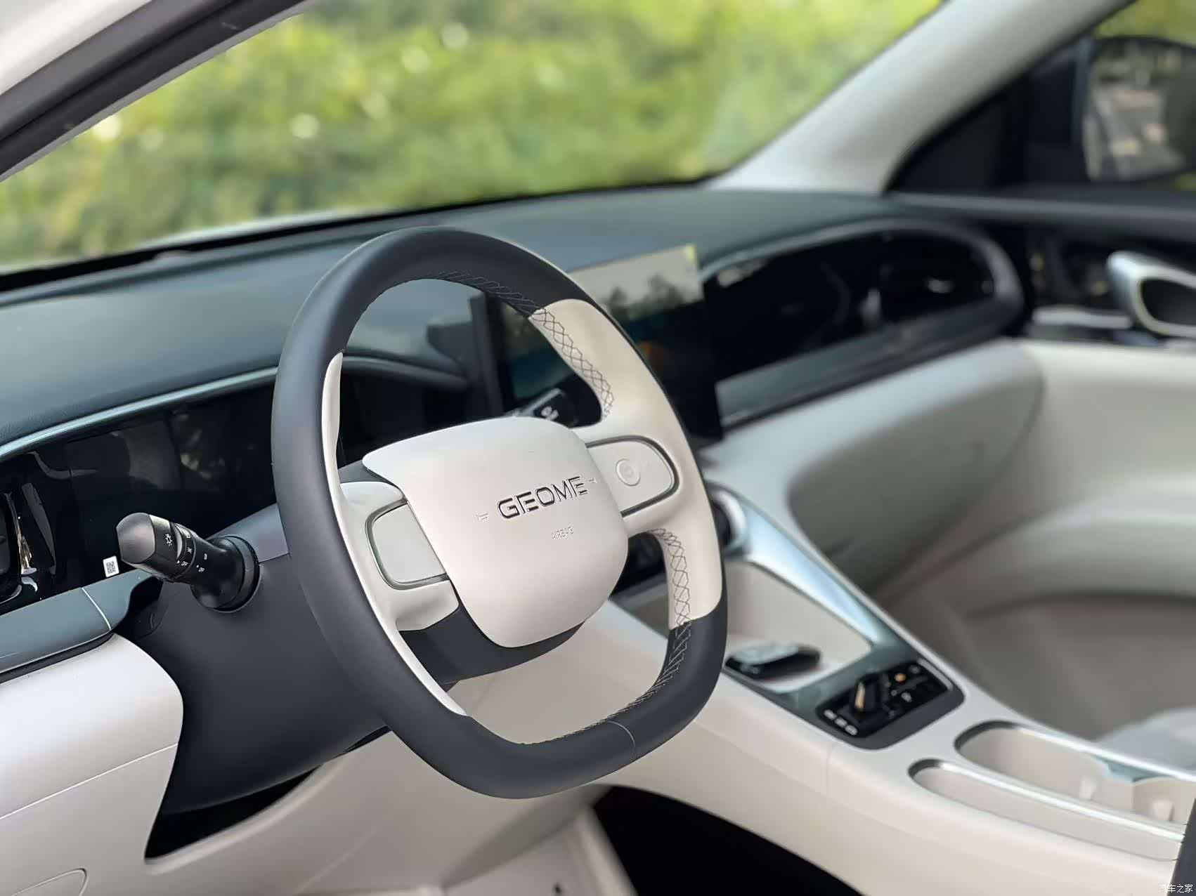 Geely Xingyuan, 2026 все фото