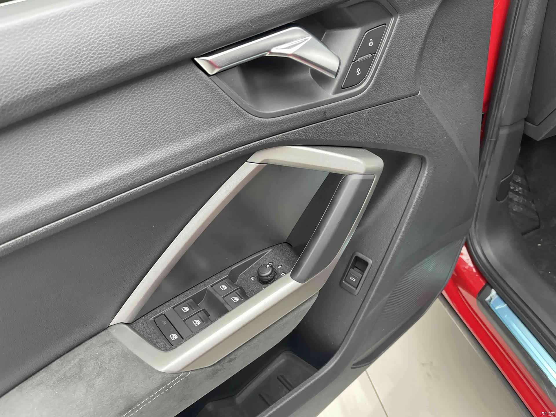 Audi Q3, 2022 12
