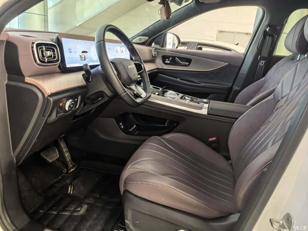 Chery Tiggo 9, 2025 17