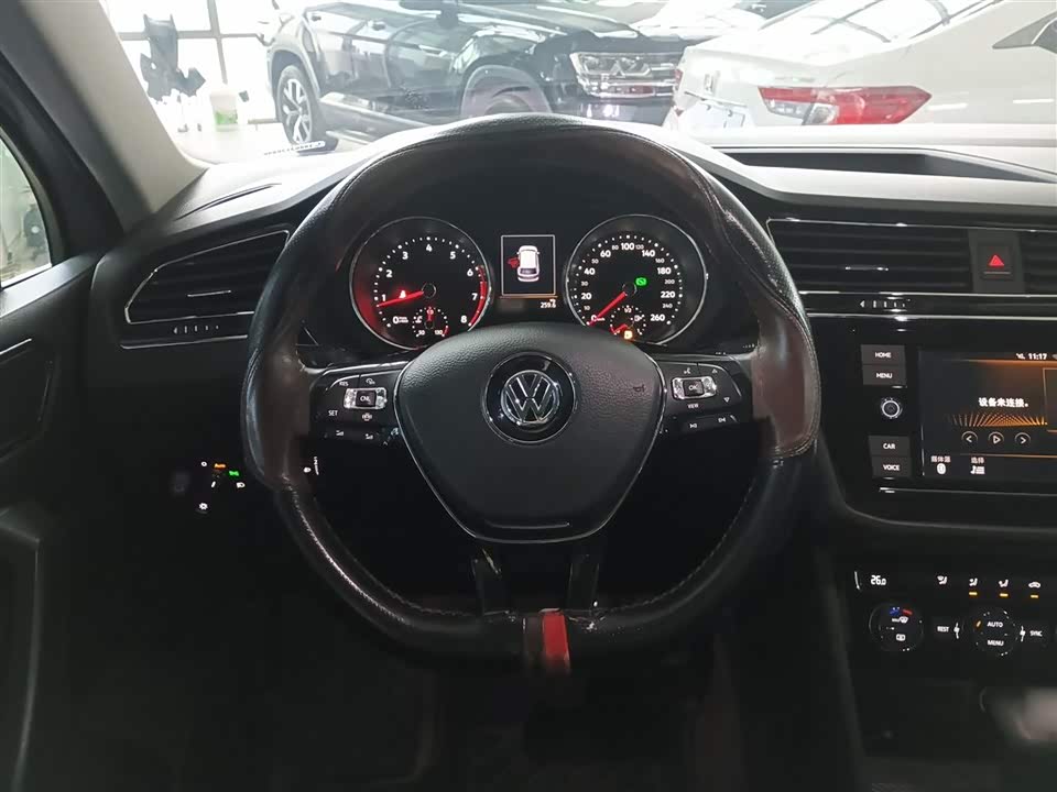 Volkswagen Tiguan L