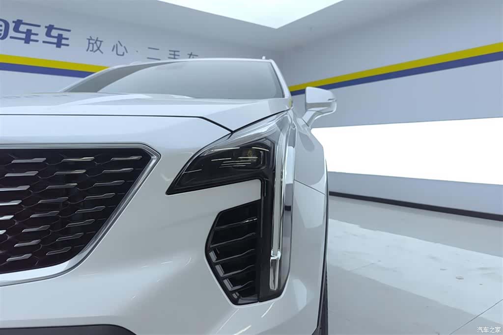 Cadillac XT4, 2023 все фото