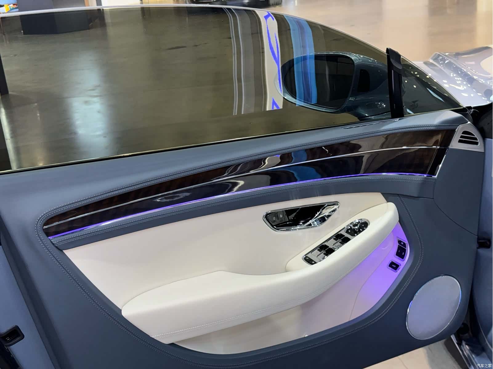 Bentley Continental GT, 2021 12