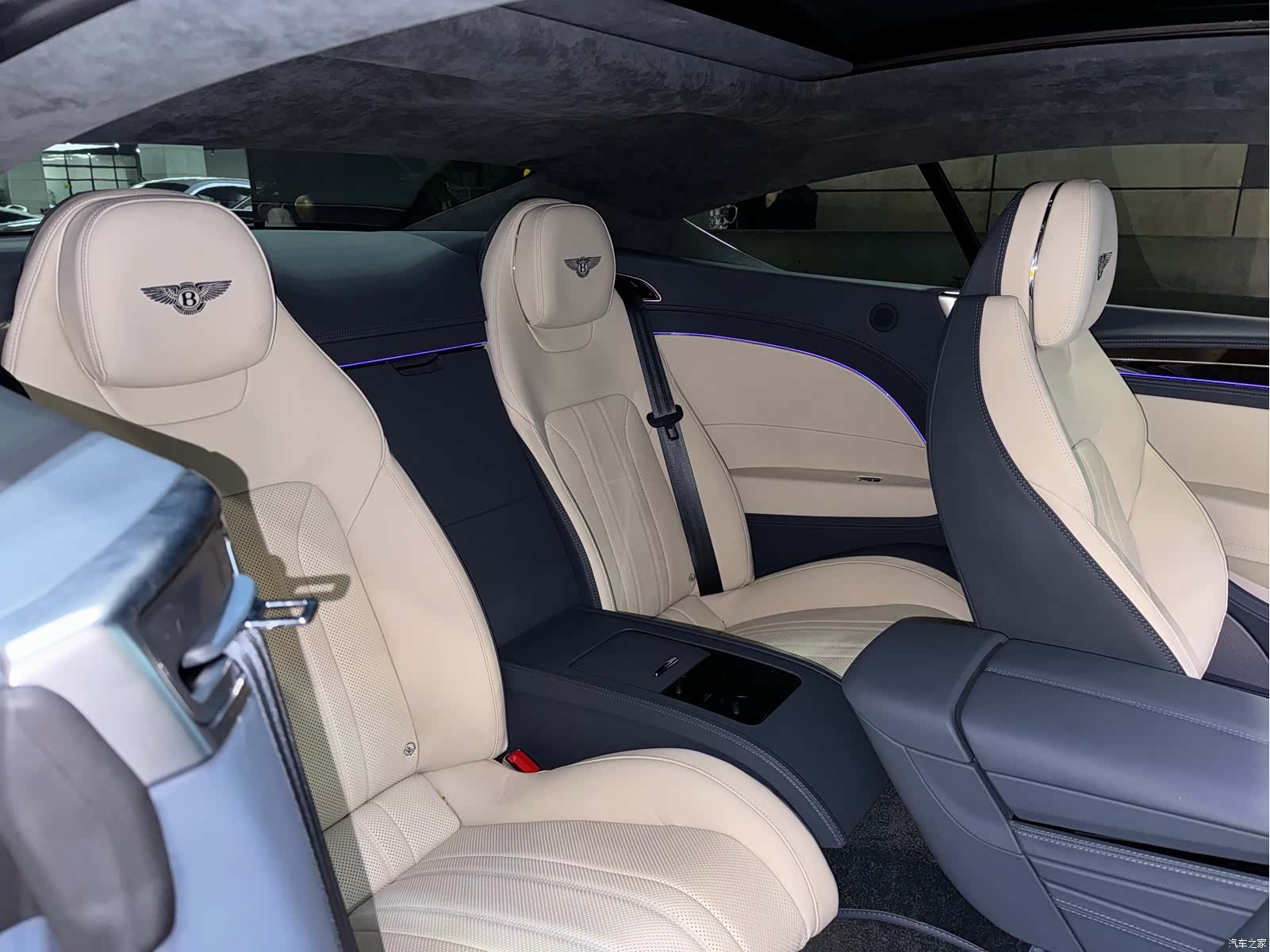 Bentley Continental GT, 2021 16