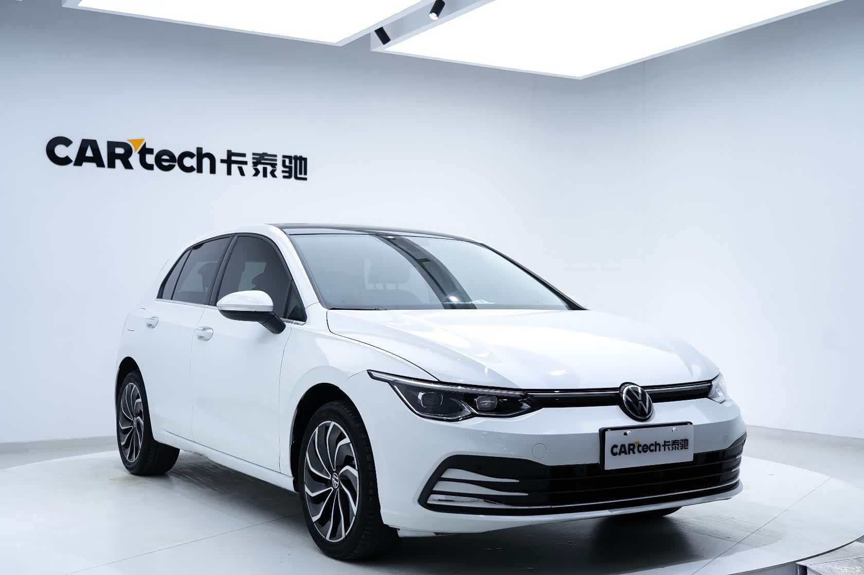 Volkswagen Golf, 2023 все фото
