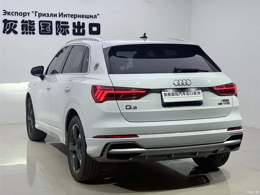 Audi Q3, 2022 4