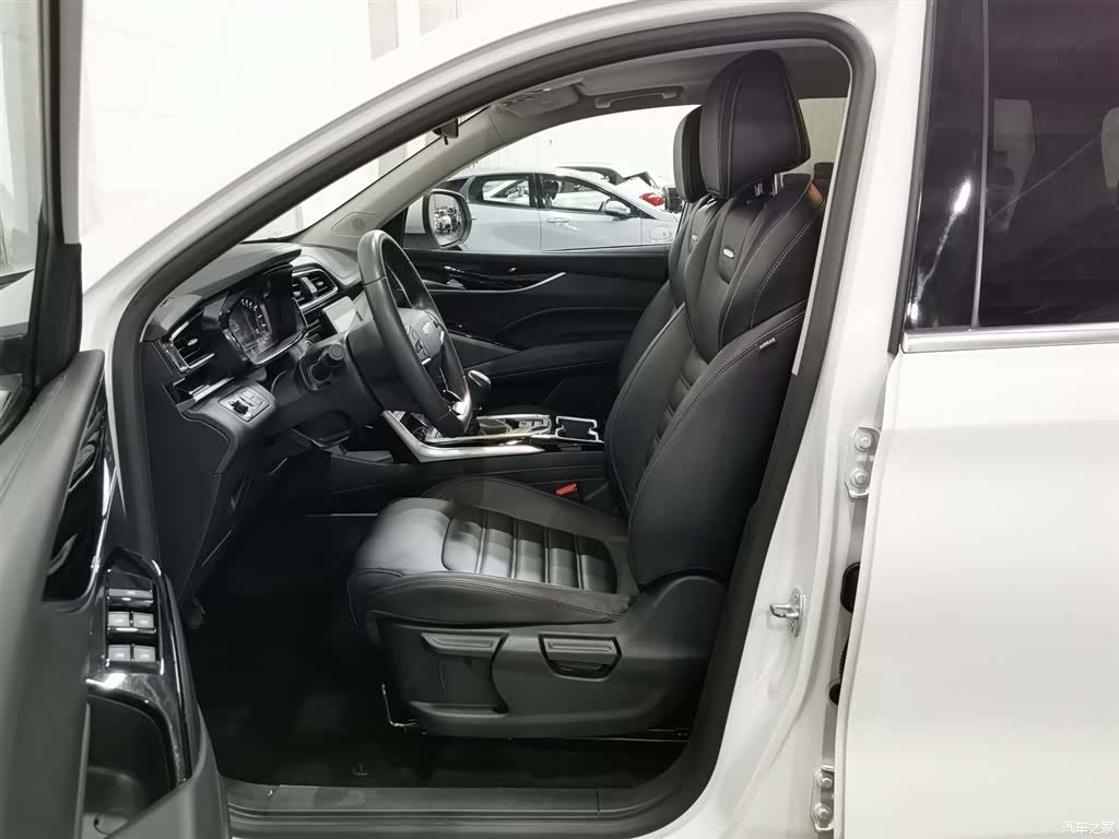 Maxus D60, 2023 10