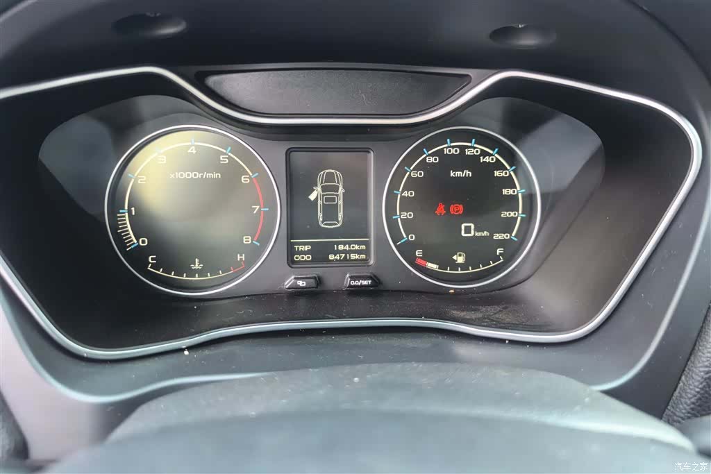 Geely X6, 2017 14