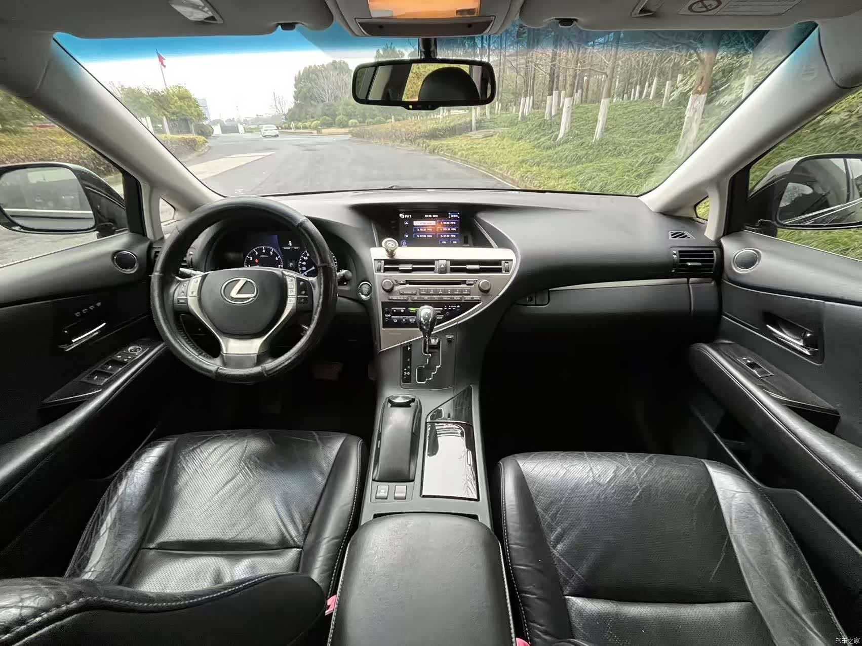 Lexus RX, 2013 11