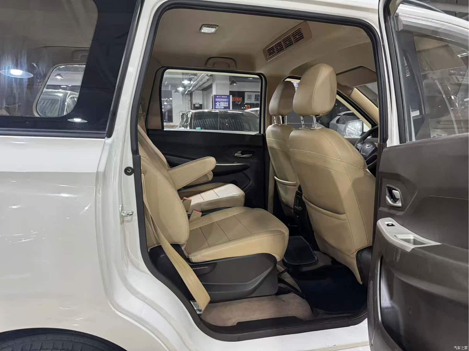 Wuling Hongguang, 2019 9