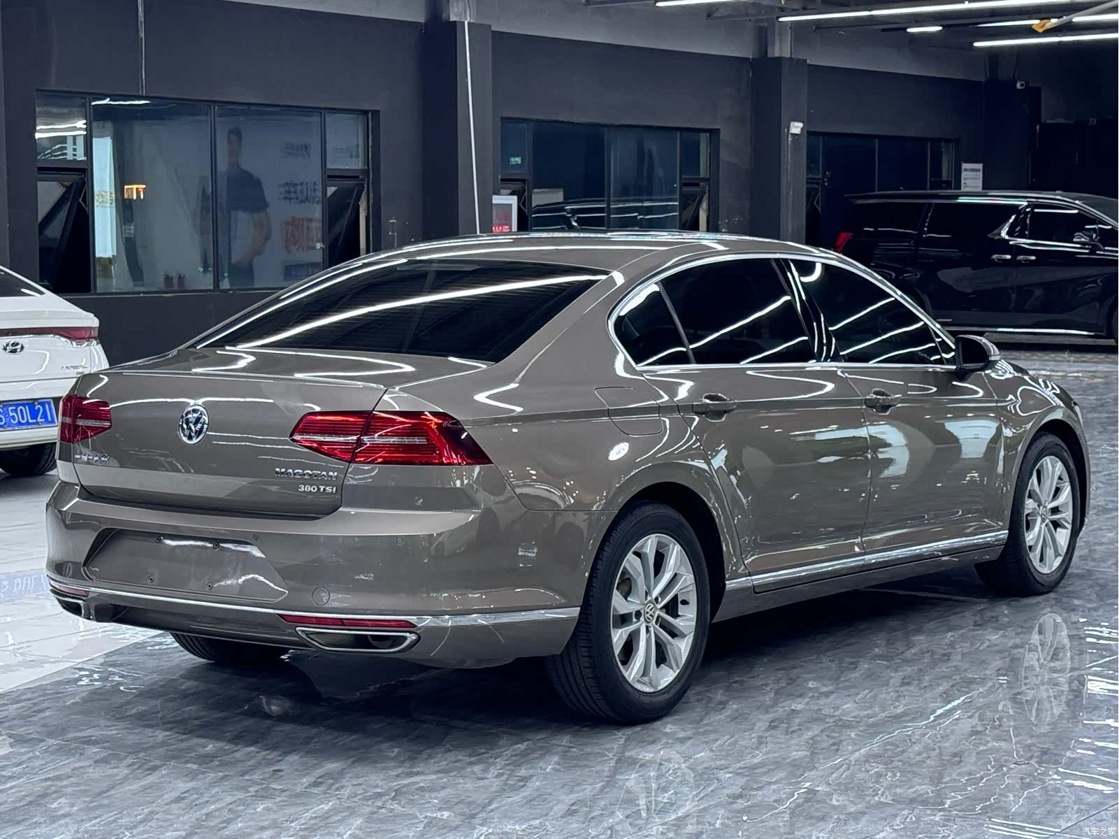 Volkswagen Magotan, 2018 3