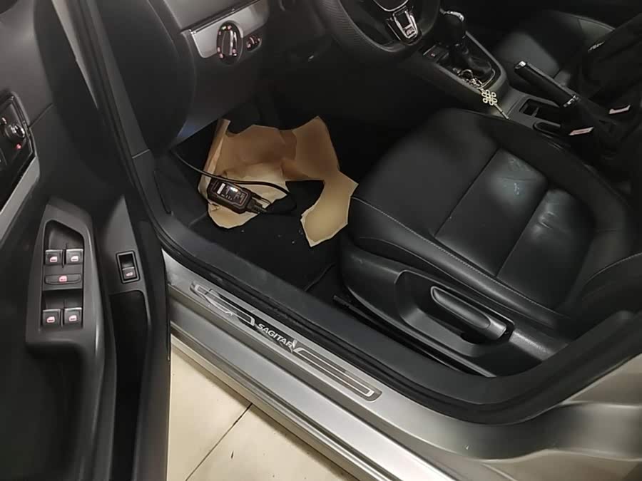 Volkswagen Sagitar 2018, фото 16