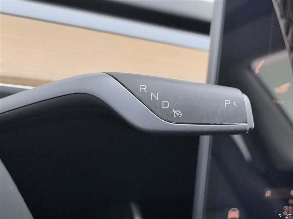 Tesla Model 3, 2020 13