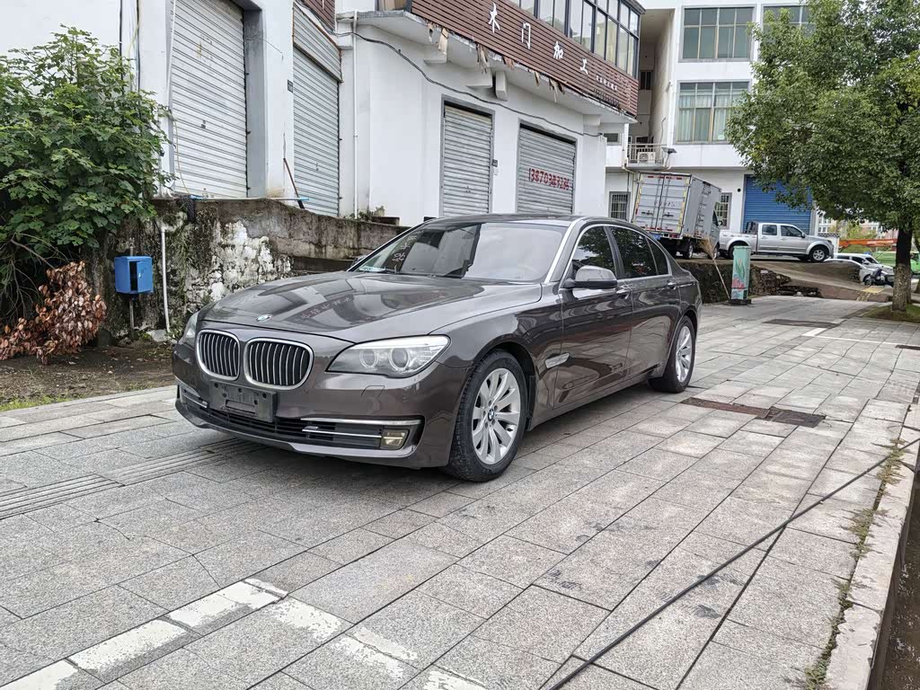 BMW 7 Series 7 2013 730Li Lead