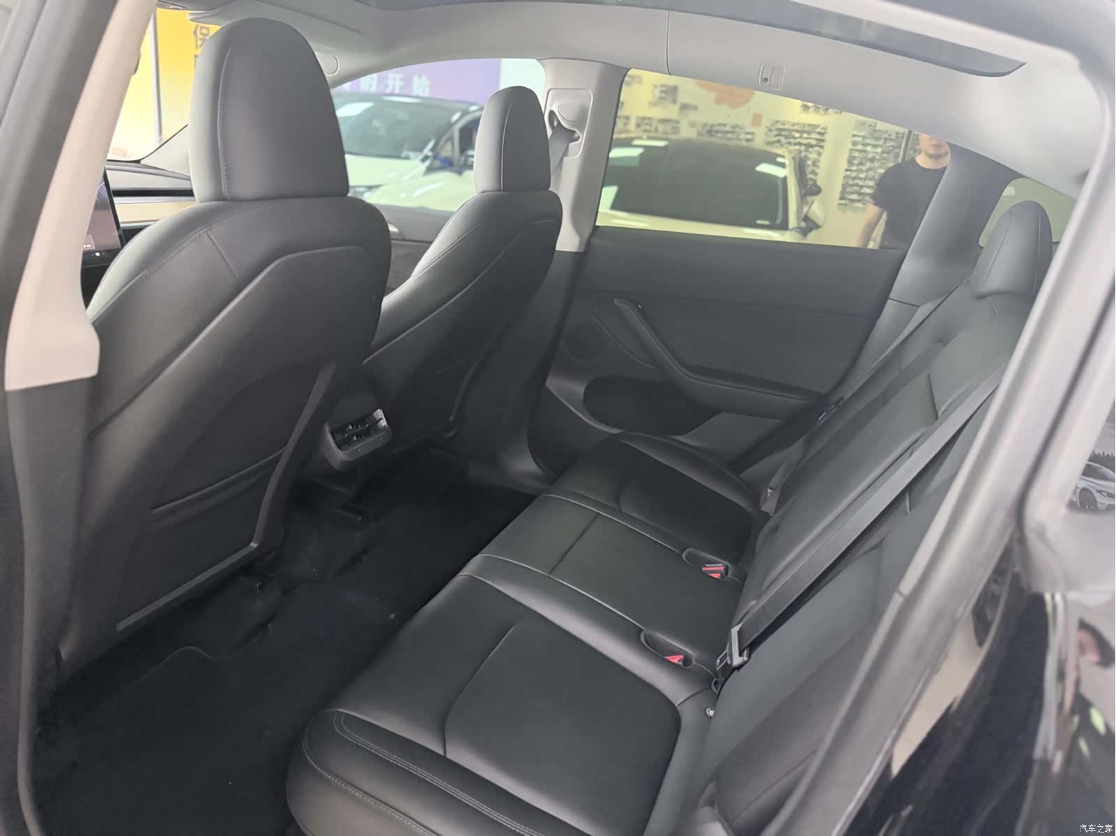 Tesla Model Y, 2022 7