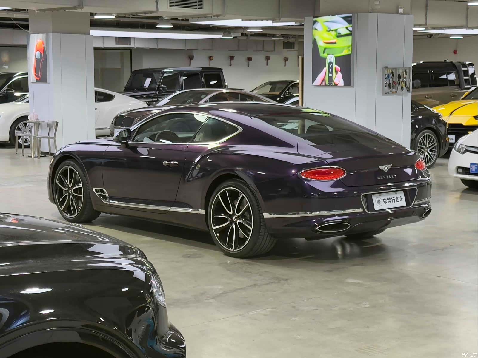 Bentley Continental GT, 2020 все фото