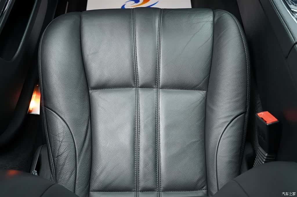 Jaguar XJ, 2013 8