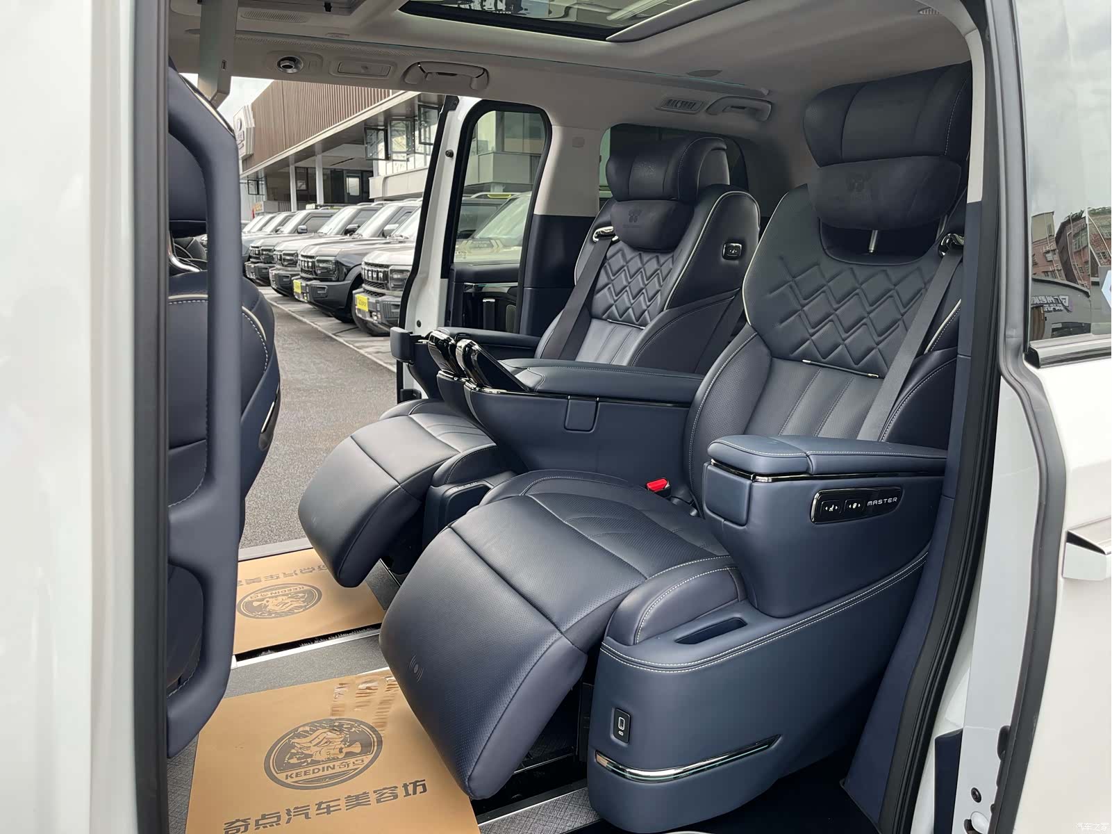 Trumpchi M8, 2025 14