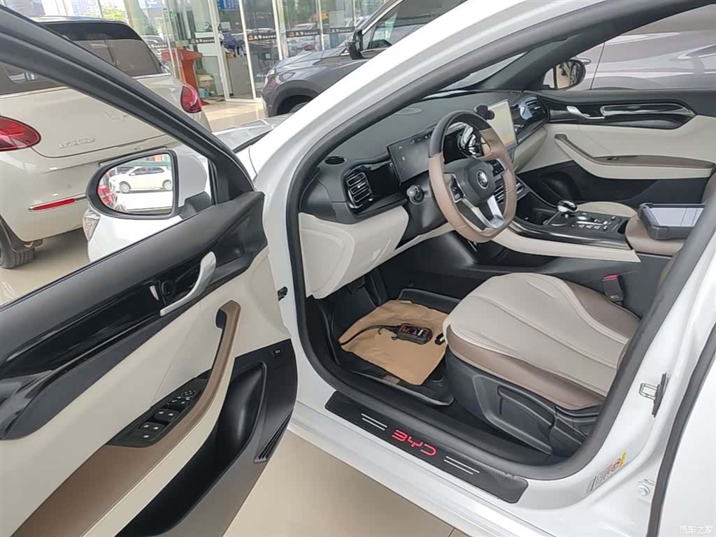 BYD Qin, 2025 16