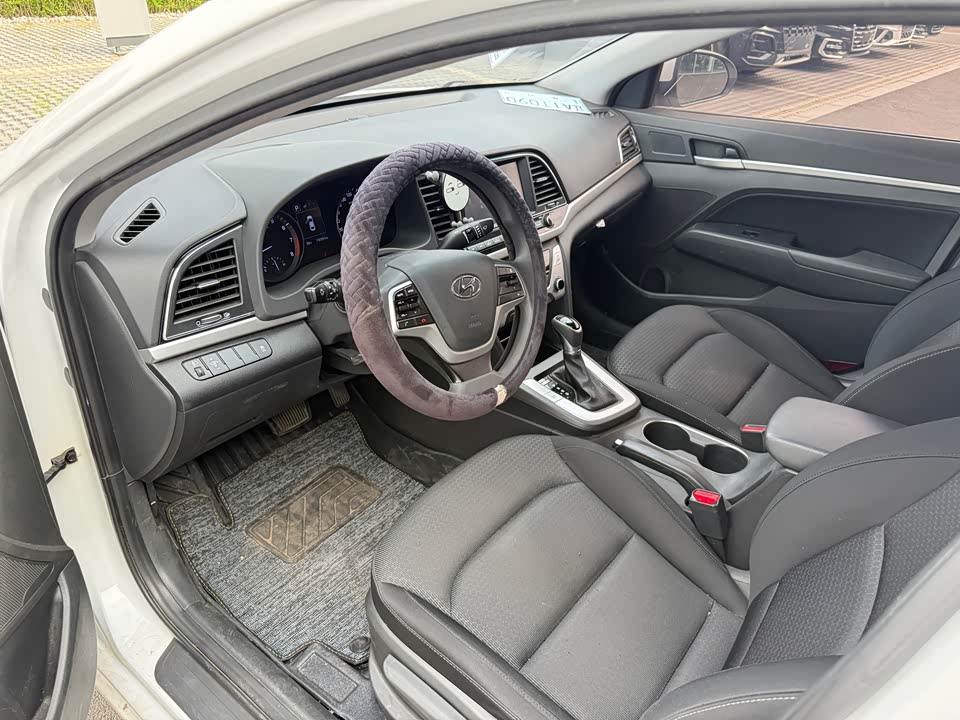 Hyundai Lead Hyundai Lead