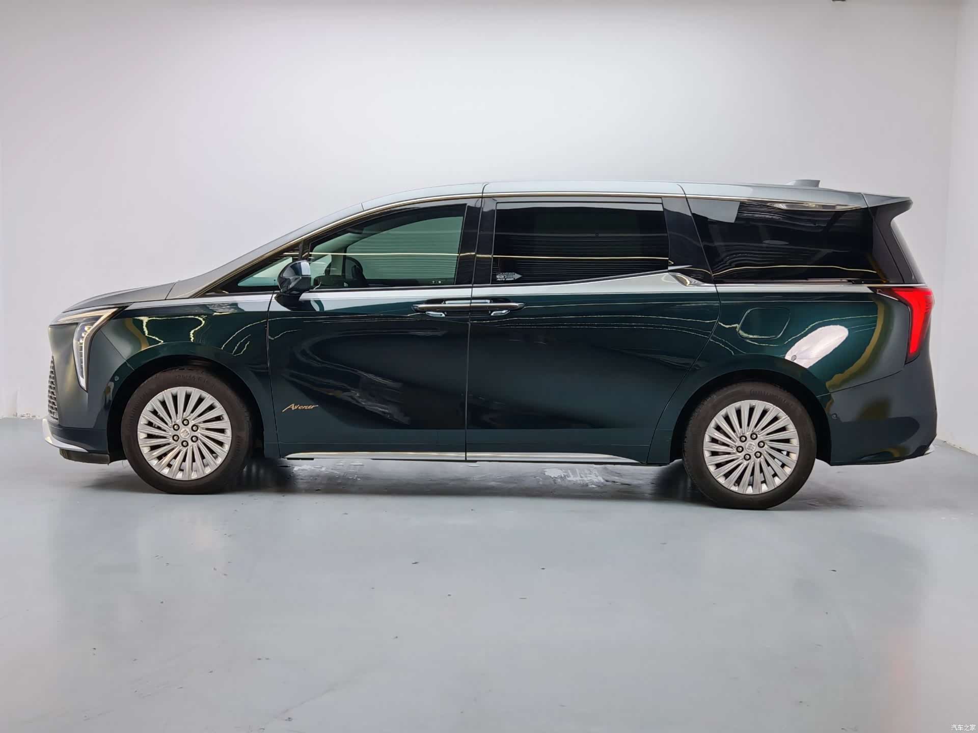 Buick Century, 2023 3