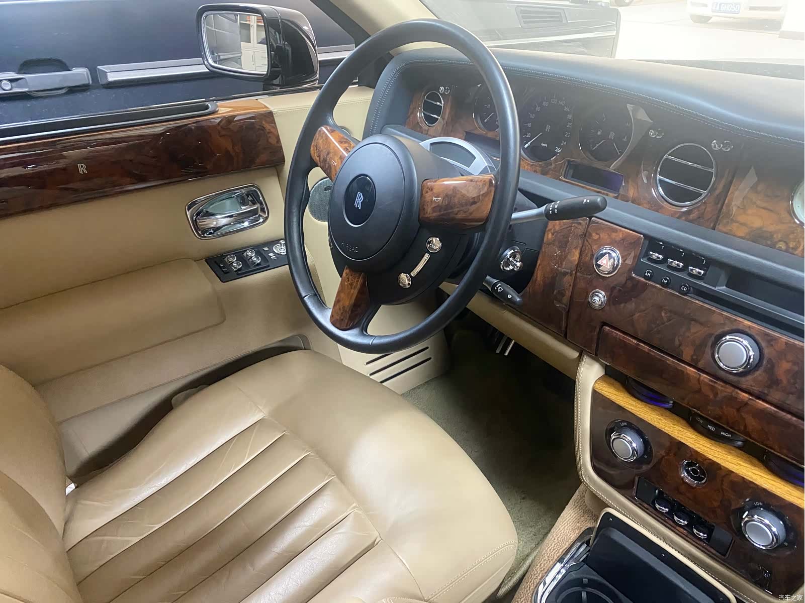 Rolls-Royce Phantom, 2009 4