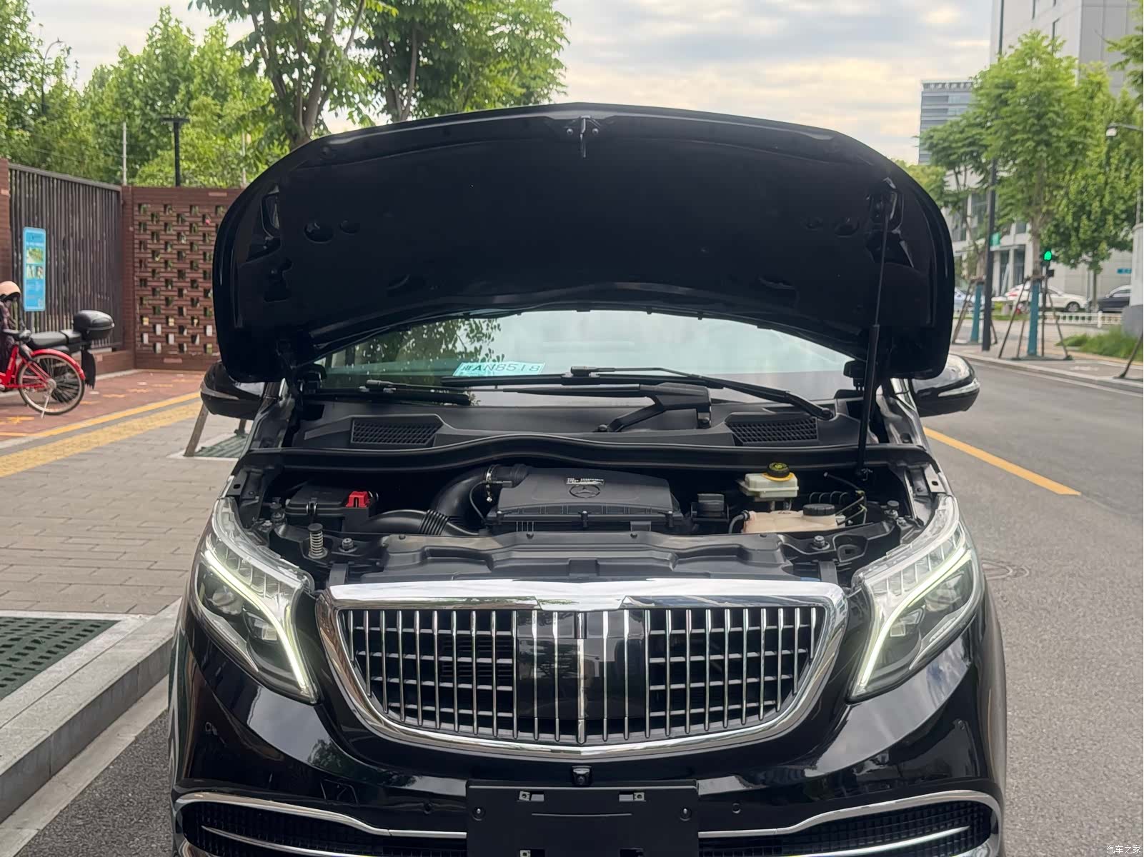 Mercedes-Benz V-Class, 2021 24