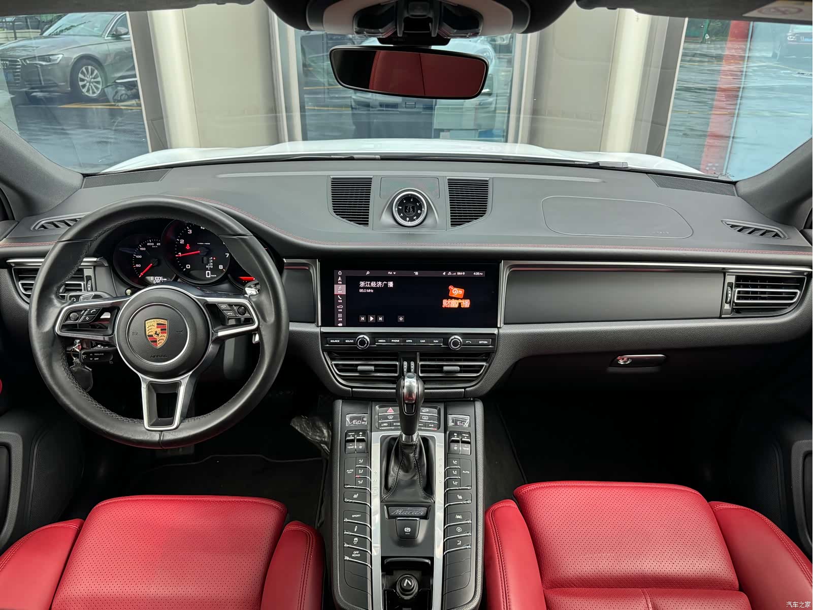 Porsche Macan, 2019 11