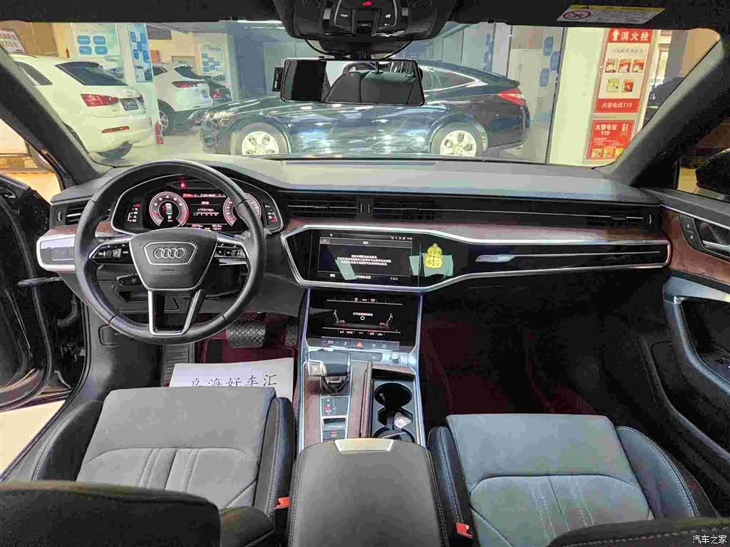 Audi A6L, 2021 все фото