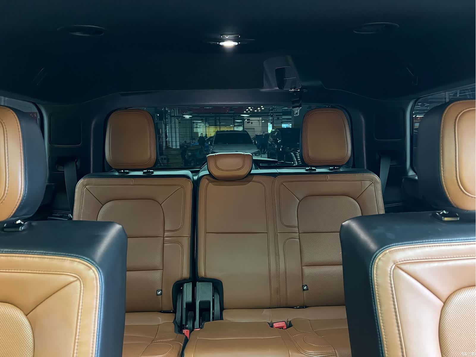 Lincoln Navigator, 2021 8