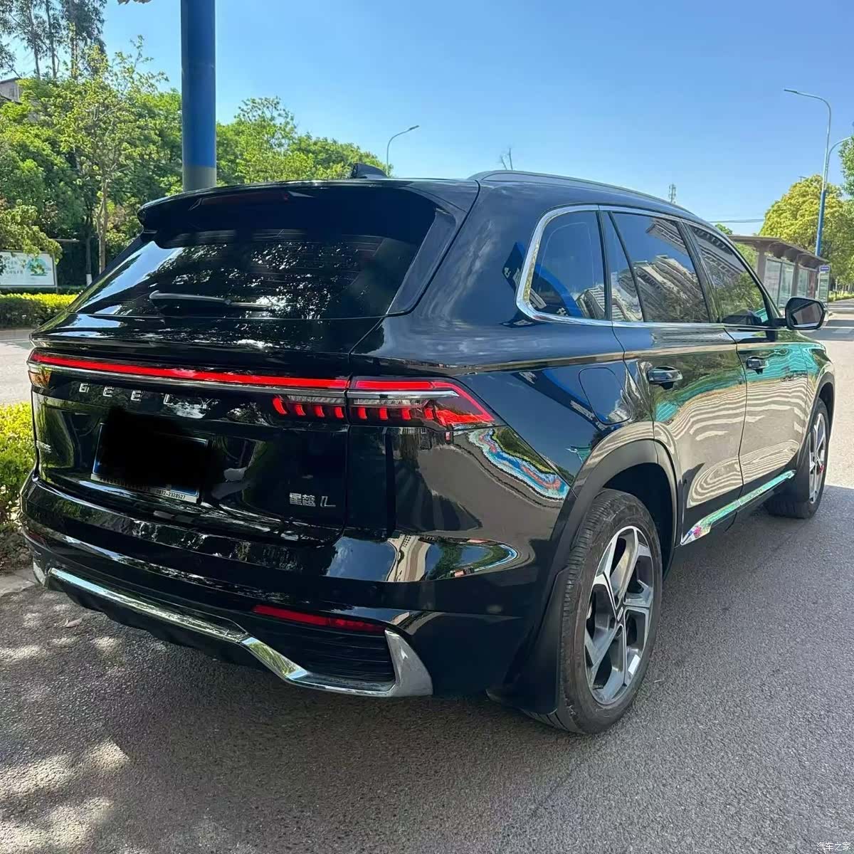 Geely Xingyue L, 2025 7