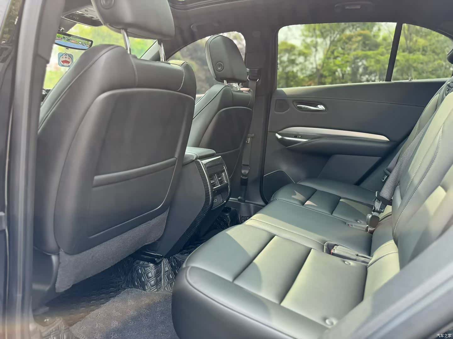 Cadillac XT4, 2020 8