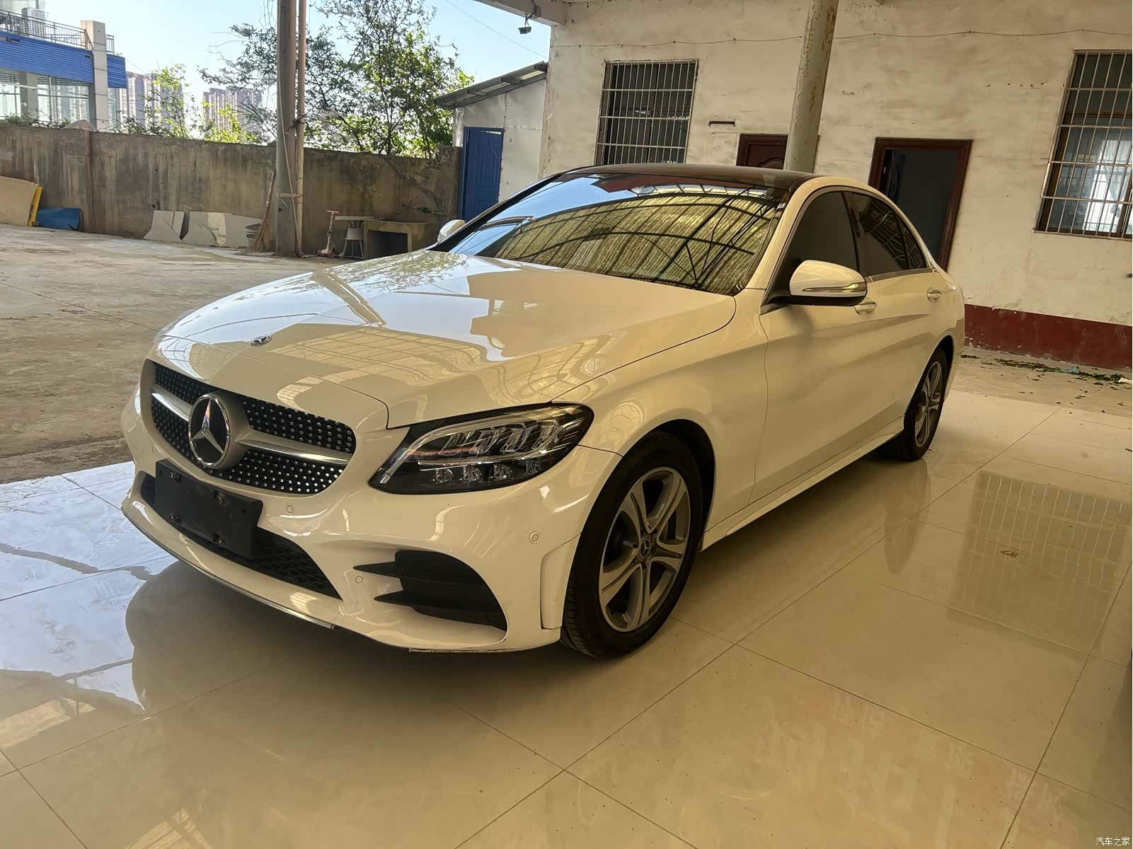 Mercedes-Benz C-Class, 2020 1