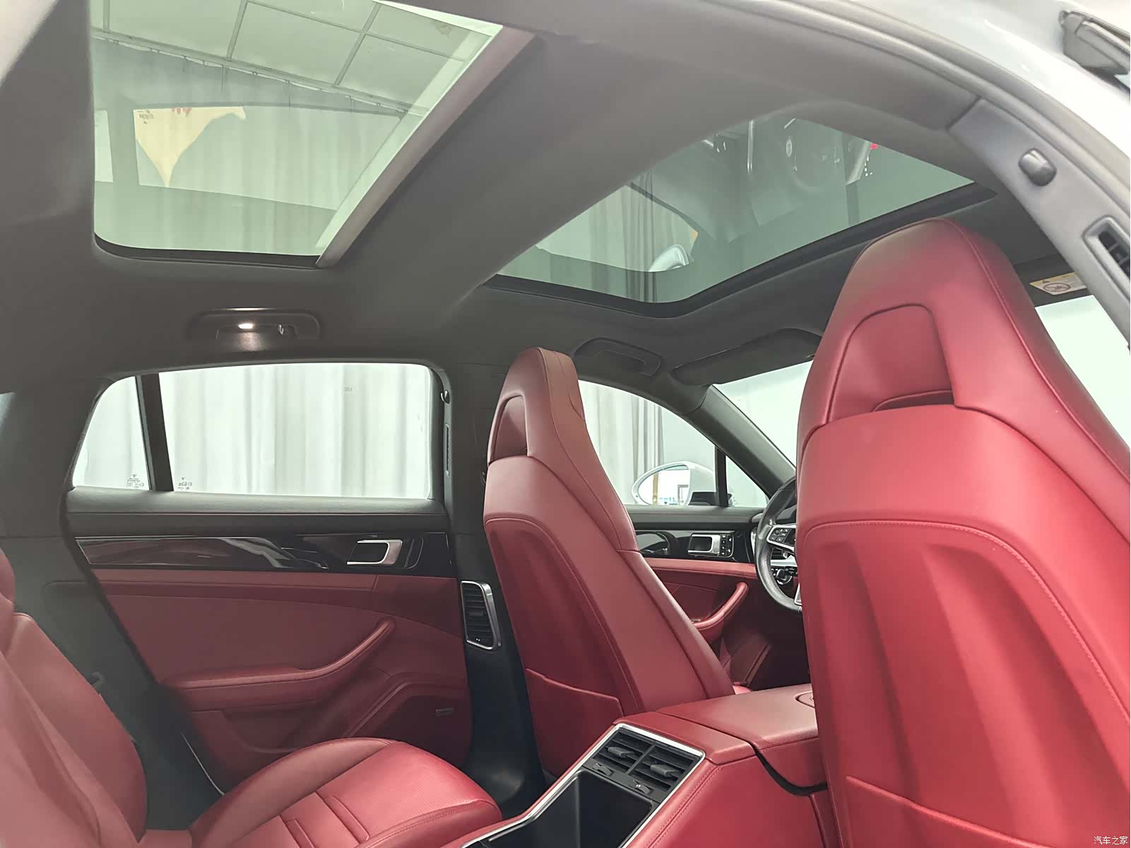 Porsche Panamera, 2018 36