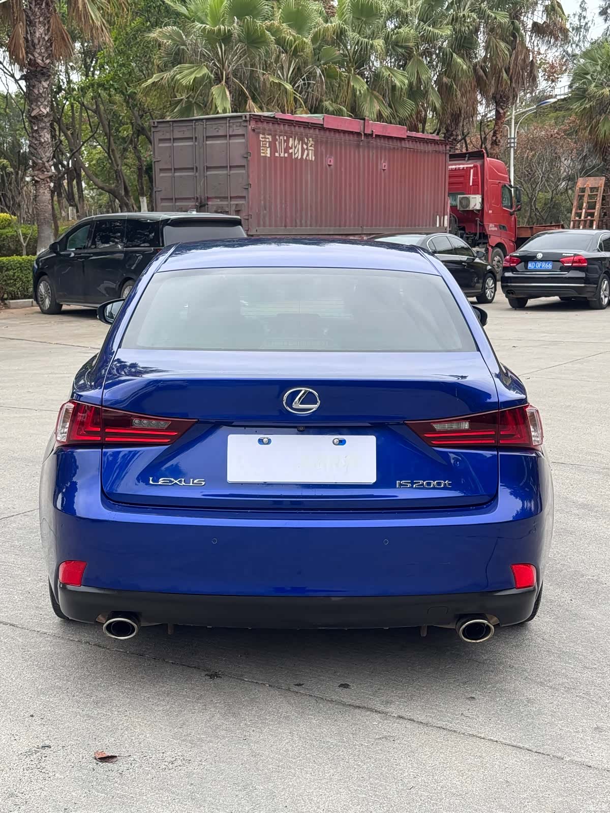 Lexus IS, 2016 8