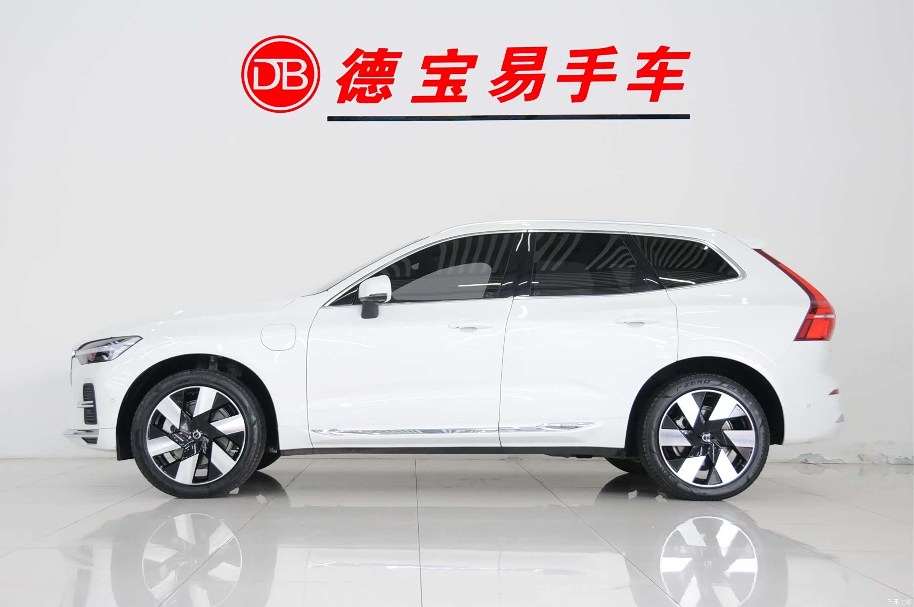 Volvo XC60, 2024 все фото