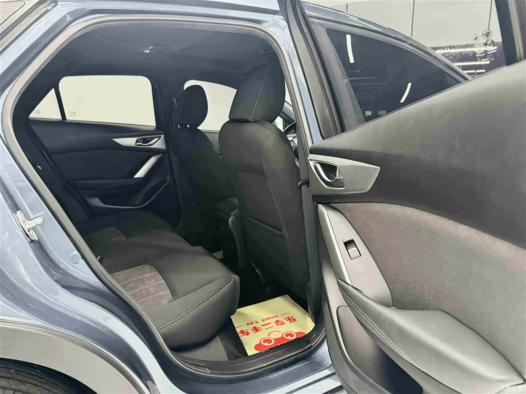 Mazda CX-4, 2018 24