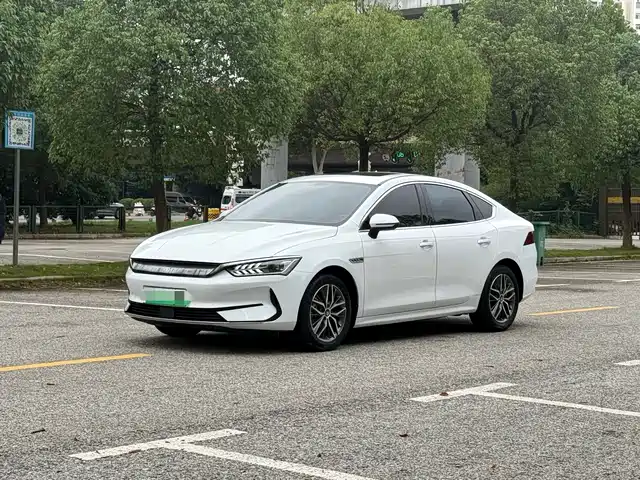 BYD Qin PLUS 2022 — купить из Китая под заказ