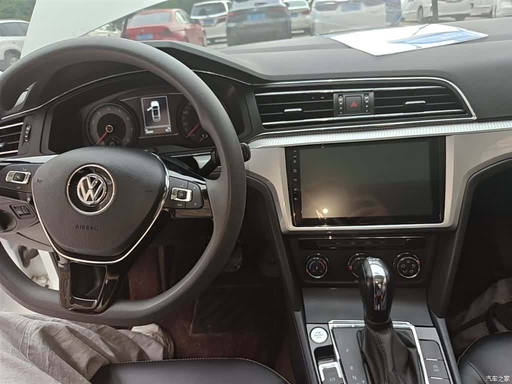 Volkswagen Lamando, 2019 10