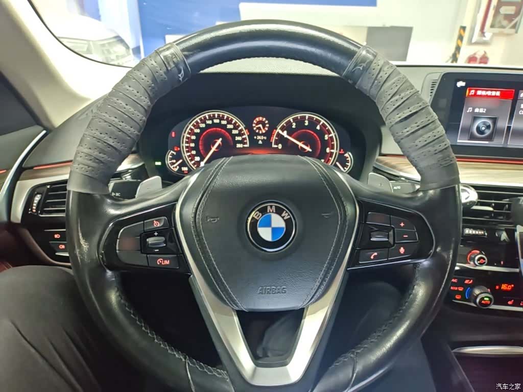 BMW 5 Series, 2017 11
