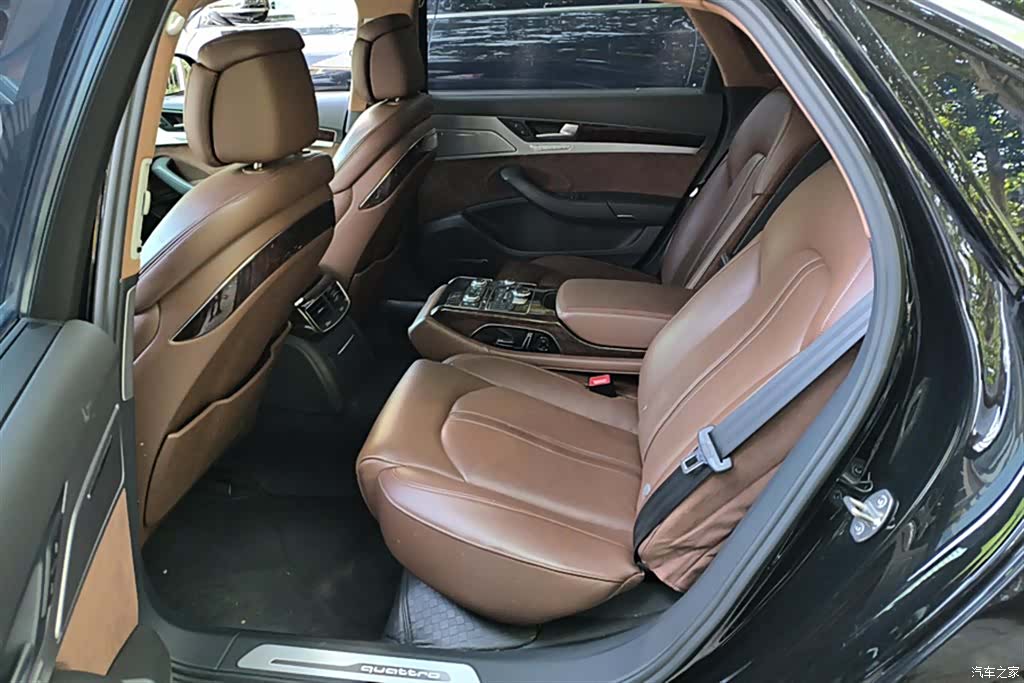 Audi A8L, 2017 11